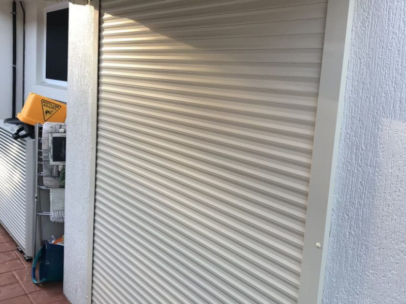 Kombi műanyag redőny